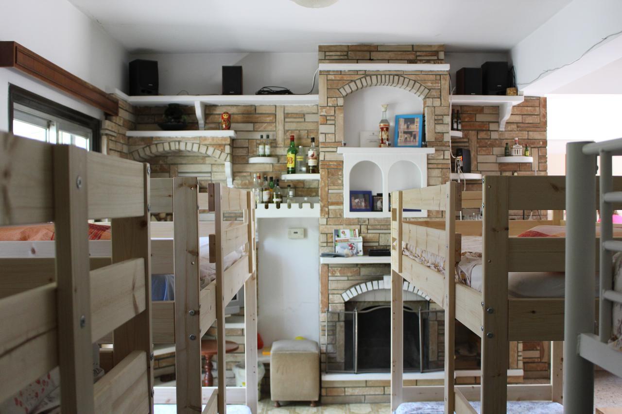 Costas Hostel Action Tseri Luaran gambar